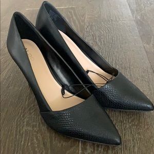 New sz 10 Aldo pumps